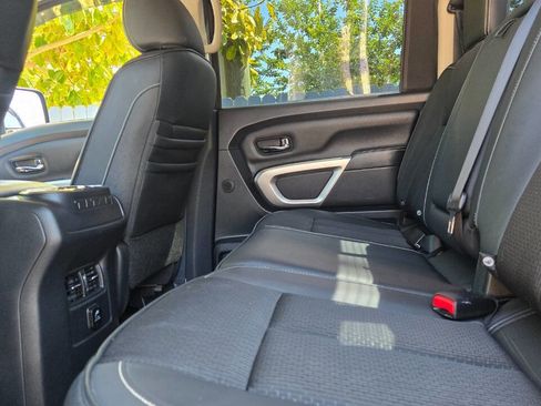 Used 2016 Nissan Titan PRO-4X image 13