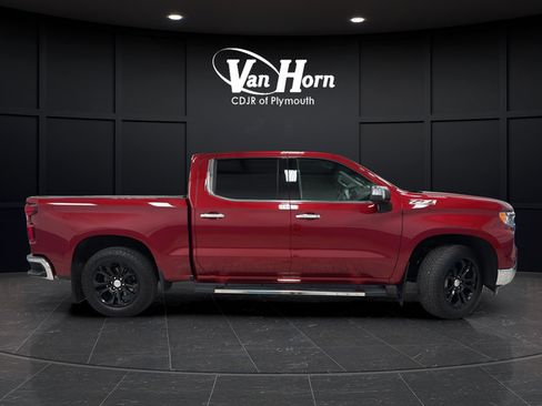 Used 2024 Chevrolet Silverado 1500 LTZ AWD/4WD image 8