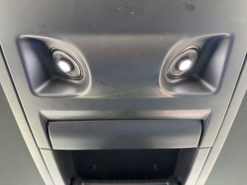 Used 2017 Dodge Grand Caravan SXT w/ Driver Convenience Group image 68