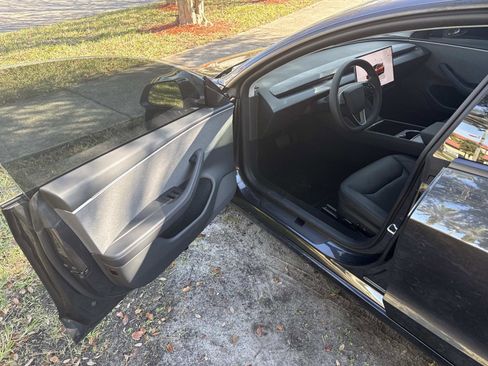 Used 2025 Tesla Model 3 Long Range image 17