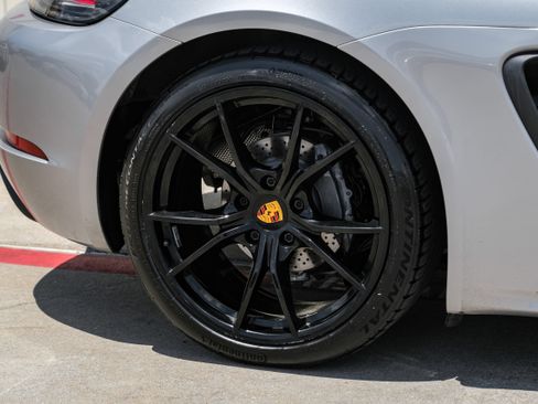Used 2019 Porsche 718 Cayman RWD image 39