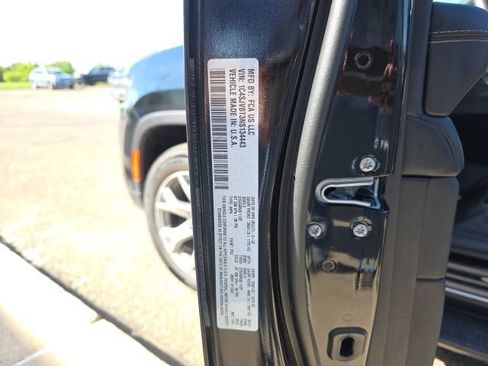 Used 2022 Jeep Wagoneer Series II AWD/4WD image 19