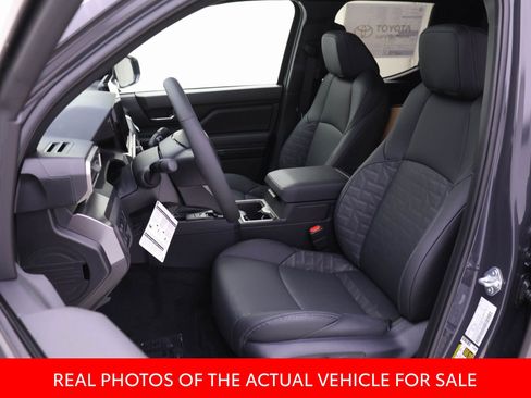 New 2025 Toyota Tacoma TRD Off-Road image 4