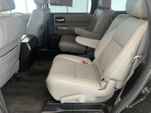 Used 2017 Toyota Sequoia Limited w/ Safety & Convenience Package AWD/4WD image 30