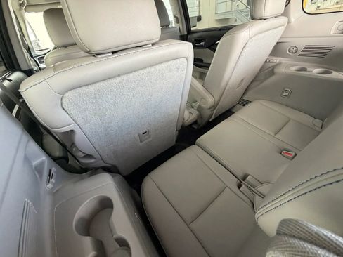 Used 2016 Toyota Highlander Limited Platinum image 21