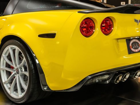 Used 2013 Chevrolet Corvette Z06 w/ 2LZ Preferred Equipment Group RWD image 34