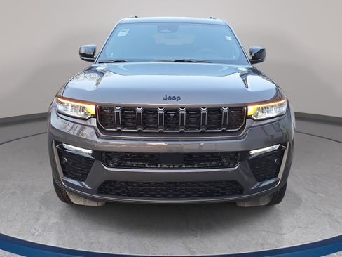 New 2026 Jeep Grand Cherokee L Limited image 1