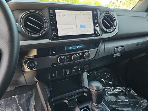 Used 2023 Toyota Tacoma TRD Off-Road RWD image 18
