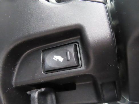 Used 2014 RAM 2500 Limited image 34