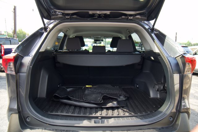 Used 2025 Toyota RAV4 XLE w/ Weather Package AWD/4WD image 30