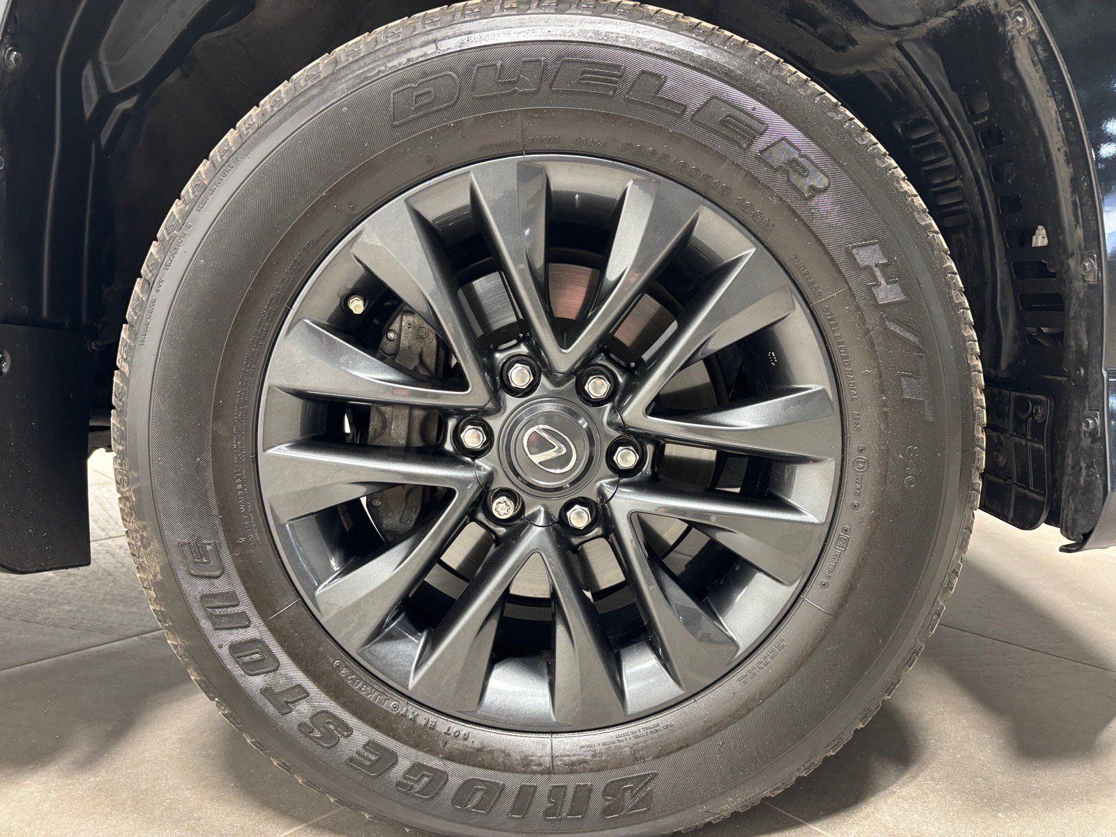 Used 2023 Lexus GX 460 Premium w/ Premium Package AWD/4WD image 11