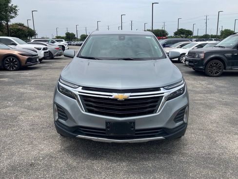 Used 2024 Chevrolet Equinox LT FWD image 2