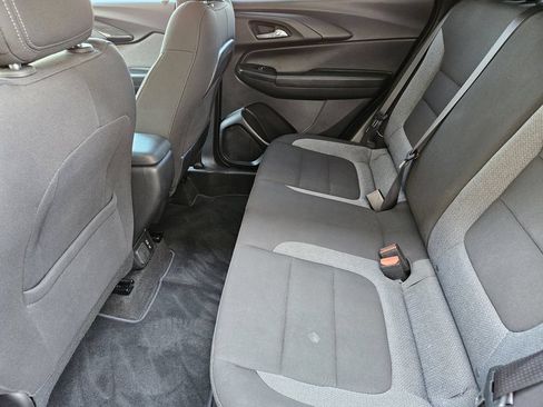 Used 2023 Chevrolet TrailBlazer LT w/ Convenience Package FWD image 21