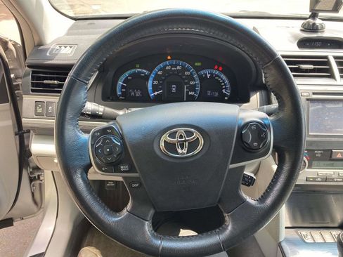 Used 2012 Toyota Camry XLE w/ Leather Pkg FWD image 20