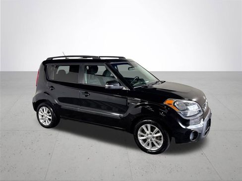 Used 2012 Kia Soul + FWD image 4