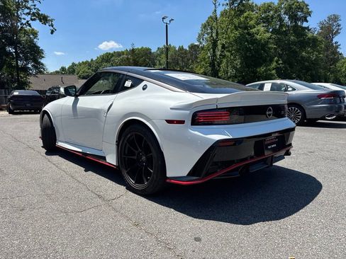 Used 2024 Nissan Z NISMO w/ Floor Mat Package RWD image 2
