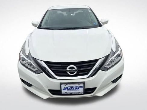 Used 2018 Nissan Altima 2.5 S w/ S Convenience Package FWD image 8