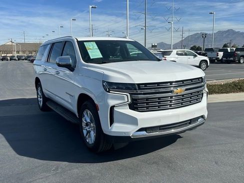Used 2023 Chevrolet Suburban Premier AWD/4WD image 28