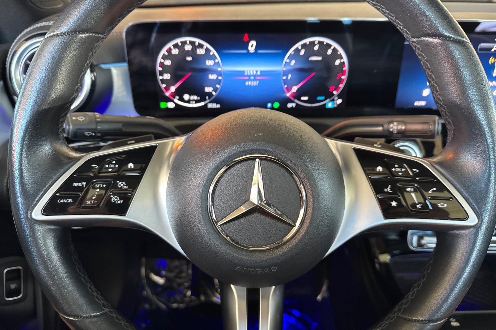 Used 2025 Mercedes-Benz CLA 250 image 27