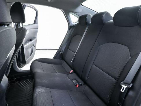 Used 2019 Kia Forte LXS image 17