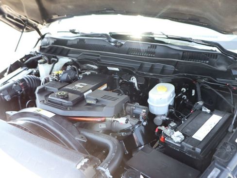 Used 2017 RAM 2500 Laramie w/ Convenience Group AWD/4WD image 12