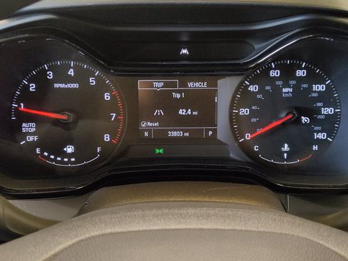 Used 2025 Chevrolet Trax LS FWD image 23