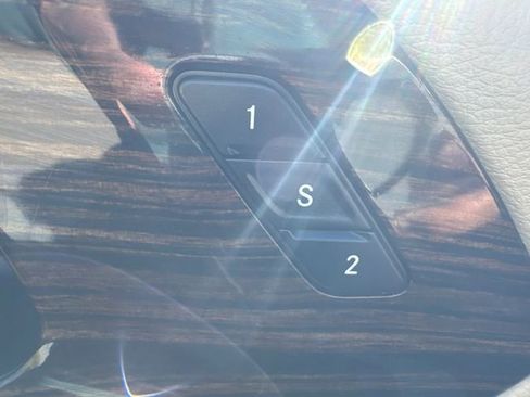 Used 2023 Chrysler Pacifica Limited image 29