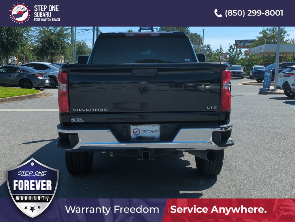 Used 2022 Chevrolet Silverado 2500 LTZ w/ Z71 Off-Road Package AWD/4WD image 6