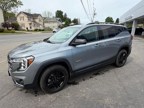 Used 2023 GMC Terrain AT4 AWD/4WD image 2