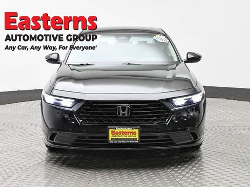 Used 2024 Honda Accord EX-L image 2