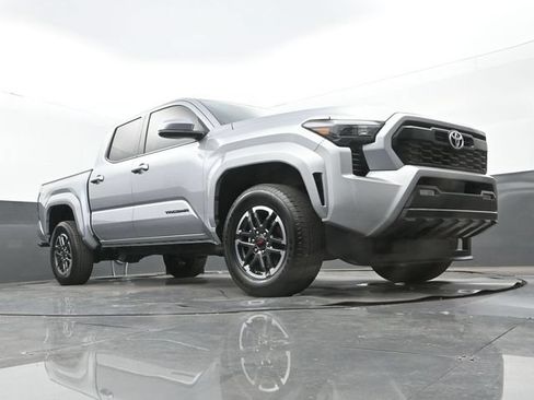 Used 2025 Toyota Tacoma TRD Sport RWD image 24