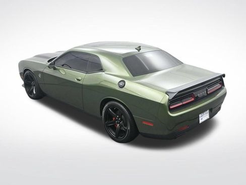 Used 2022 Dodge Challenger SRT Hellcat w/ Plus Package RWD image 33