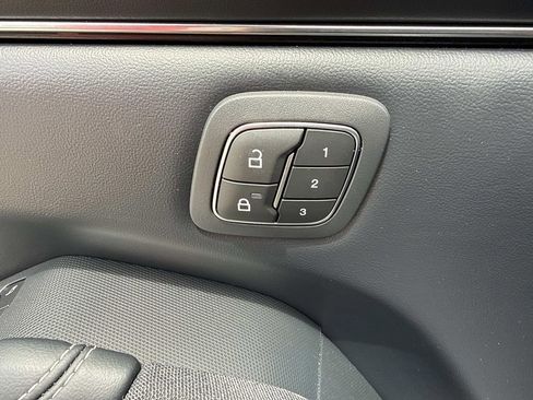 Used 2022 Ford Mustang Mach-E Premium AWD/4WD image 21