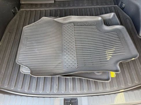 Used 2023 Toyota RAV4 LE AWD/4WD image 24