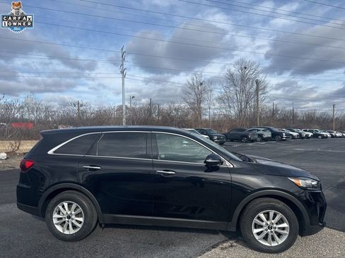 Used 2019 Kia Sorento LX image 1
