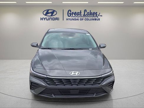 New 2026 Hyundai Elantra Limited FWD image 8