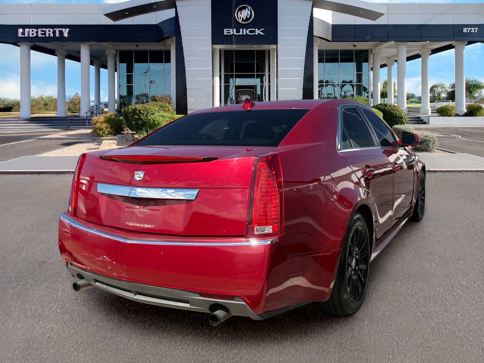 Used 2013 Cadillac CTS Luxury RWD image 2