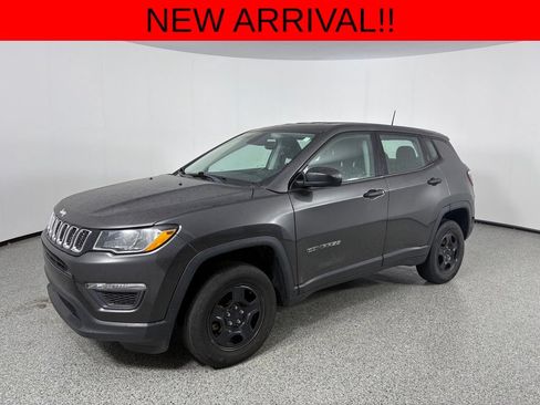 Used 2019 Jeep Compass Sport w/ Cold Weather Group AWD/4WD image 1