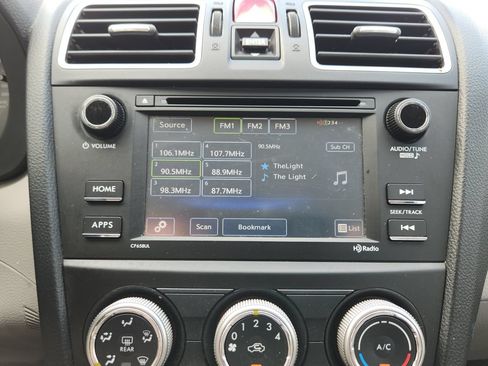 Used 2017 Subaru Forester 2.5i AWD/4WD image 19