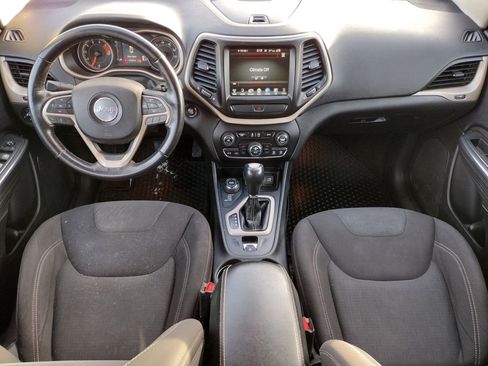 Used 2016 Jeep Cherokee Latitude w/ Comfort & Convenience Group image 7