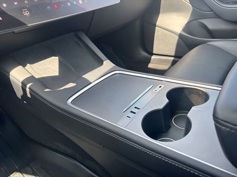 Used 2022 Tesla Model 3 Long Range image 19