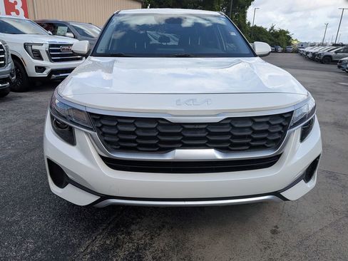 Used 2022 Kia Seltos LX AWD/4WD image 6
