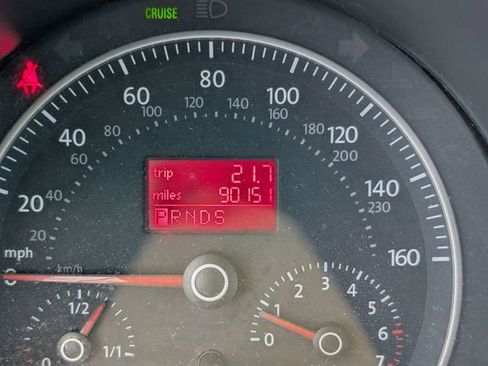 Used 2007 Volkswagen Beetle Convertible w/ Package 1 FWD image 10