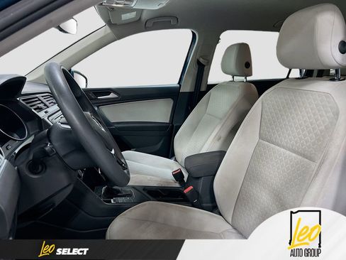 Used 2020 Volkswagen Tiguan S image 19