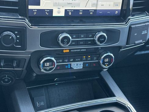 Used 2022 Ford F350 Platinum AWD/4WD image 20