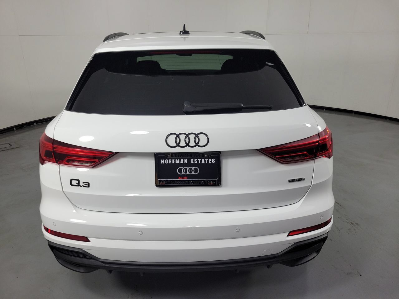 Used 2023 Audi Q3 2.0T Premium w/ Black Optic Sport Package AWD/4WD image 8