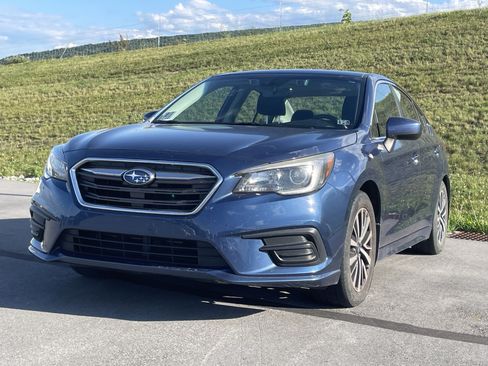Used 2019 Subaru Legacy 2.5i Premium AWD/4WD image 2