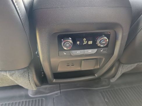 Used 2026 Chevrolet Traverse RS w/ LPO, Floor Liner Package AWD/4WD image 26
