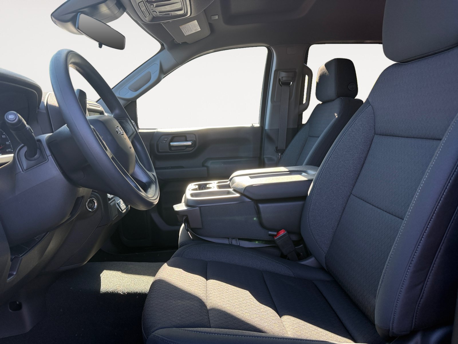 New 2026 Chevrolet Silverado 1500 Custom Trail Boss w/ LPO, Dark Essentials Package AWD/4WD image 9