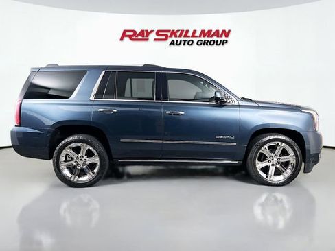 Used 2019 GMC Yukon Denali w/ Denali Ultimate Package AWD/4WD image 8